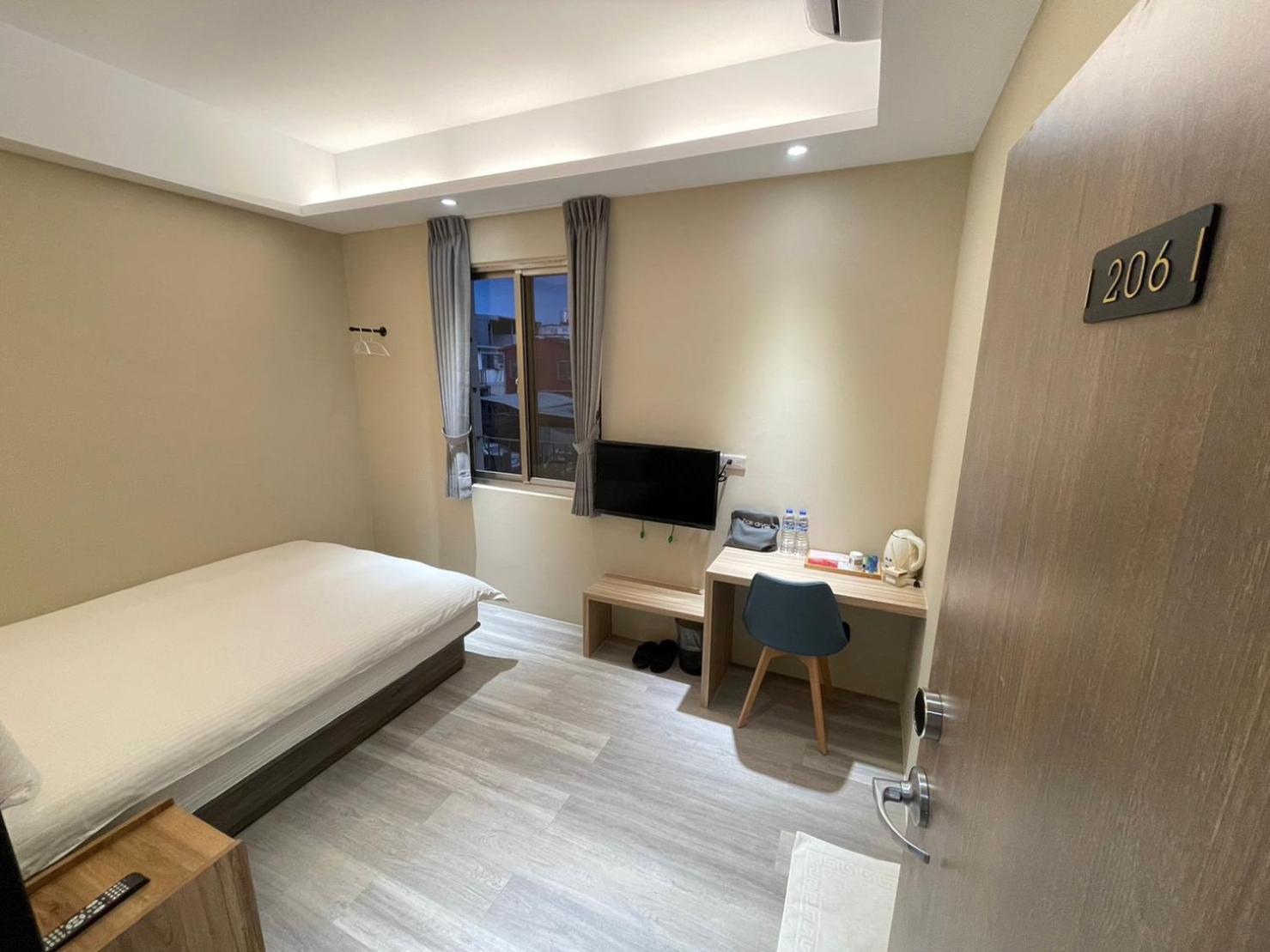 Shuntai Inn Fengshan  ภายนอก รูปภาพ